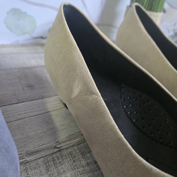 ANGEL STEPS | NWOT Set of 2 Short Heel Shoes in Gray & Tan sz 10M - Picture 8 of 11